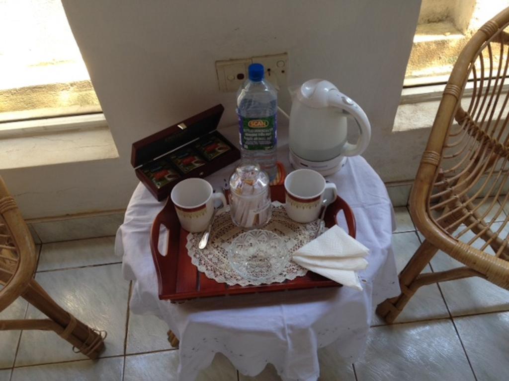 Airy Dale Villa And Guesthouse 앰발랑고다 객실 사진
