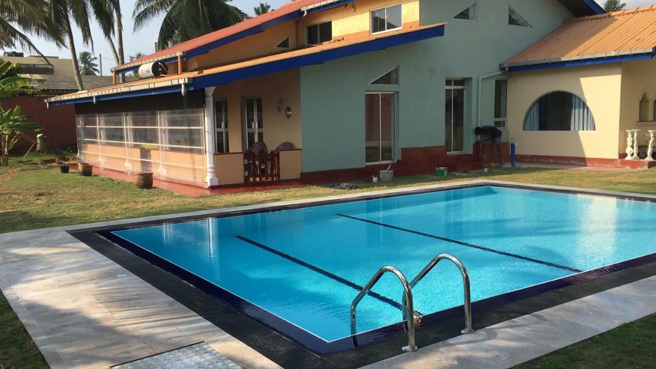 Airy Dale Villa And Guesthouse 앰발랑고다 외부 사진