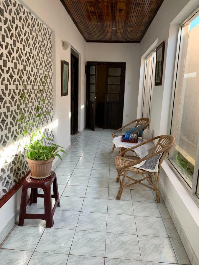 Airy Dale Villa And Guesthouse 앰발랑고다 외부 사진